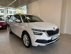 Vit Begagnad 2022 Skoda Kamiq Adventure SUV | 228 900 kr (Marknadspris)
