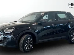 Svart (black) Ny 2025 Fiat 600 Pop SUV | 335 800 kr (Dyr)