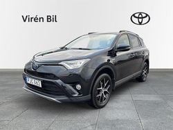 Svart Begagnad 2017 Toyota RAV4 Hybrid Active SUV | 239 000 kr (Marknadspris)