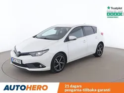 Vit Begagnad 2018 Toyota Auris Touch Sedan | 134 000 kr (Marknadspris)