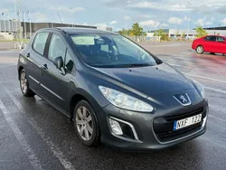 Grå Begagnad 2013 Peugeot 308 Halvkombi | 21 500 kr (Marknadspris)
