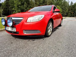 Röd Begagnad 2011 Opel Insignia Kombi | 34 900 kr (Lite dyr)