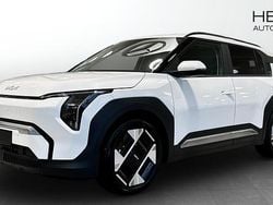 Vit (white) Ny 2025 Kia EV3 Plus SUV | 490 430 kr (Marknadspris)