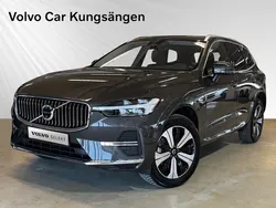 Grå Begagnad 2023 Volvo XC60 Core SUV | 529 900 kr (Marknadspris)