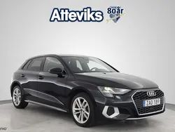 Svart Begagnad 2022 Audi A3 Sportback Advanced Plus Halvkombi | 204 900 kr (Marknadspris)