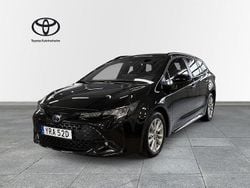 Svart Begagnad 2023 Toyota Corolla Kombi | 284 900 kr (Bra pris)