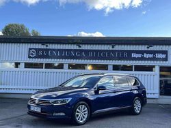 Mörkblå (blå) Begagnad 2019 VW Passat Kombi | 139 900 kr (Bra pris)