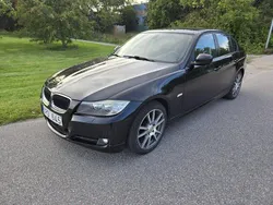 Svart Begagnad 2011 BMW 318 Sedan | 73 900 kr (Marknadspris)