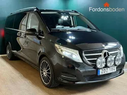 Svart Begagnad 2017 Mercedes V220 Avantgarde Minibuss | 378 900 kr (Marknadspris)