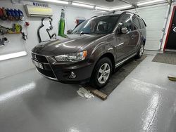 Begagnad 2012 Mitsubishi Outlander SUV | 60 000 kr (Dyr)