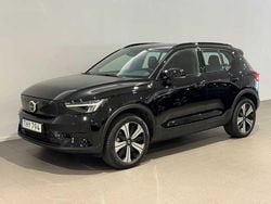 Svart Begagnad 2022 Volvo XC40 Core SUV | 324 500 kr