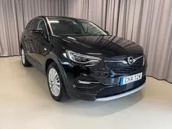 Svart Begagnad 2020 Opel Grandland X Innovation SUV | 224 899 kr (Marknadspris)