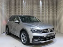 Grå Begagnad 2019 VW Tiguan R-line SUV | 289 900 kr (Lite dyr)