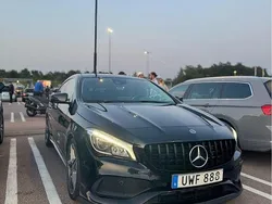Svart Begagnad 2019 Mercedes CLA200 Shooting Brake AMG Kombi | 210 000 kr (Marknadspris)
