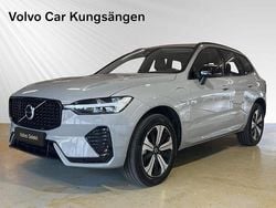 Grå Begagnad 2024 Volvo XC60 Plus SUV | 549 900 kr (Marknadspris)