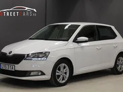 Vit Begagnad 2021 Skoda Fabia Style Halvkombi | 139 000 kr (Marknadspris)
