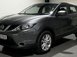 Grå Begagnad 2014 Nissan Qashqai SUV | 139 900 kr (Marknadspris)