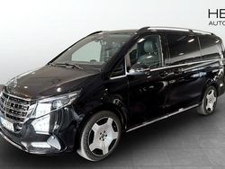 Svart (black) Begagnad 2025 Mercedes V300 Exclusive Minibuss | 1 049 900 kr