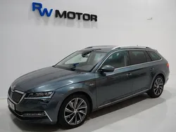 Mörkgrå Begagnad 2019 Skoda Superb LAURIN & KLEMENT Kombi | 294 800 kr (Marknadspris)