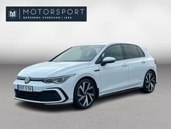 Vit Begagnad 2021 VW Golf VIII R-line Halvkombi | 279 900 kr (Dyr)