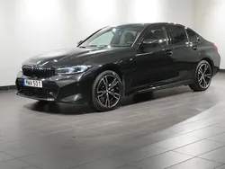 Svart Begagnad 2023 BMW 330e M Sport Sedan | 549 900 kr (Lite dyr)