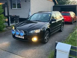 Svart Begagnad 2006 Subaru Outback SUV | 26 000 kr (Marknadspris)