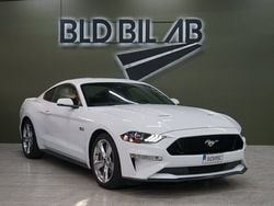Vit Begagnad 2018 Ford Mustang GT Sportkupé | 399 900 kr (Marknadspris)