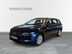 Mörkblå (blå) Begagnad 2018 VW Passat Kombi | 158 000 kr (Marknadspris)