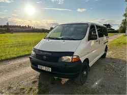 Vit Begagnad 2006 Toyota HiAce Minibuss | 118 000 kr