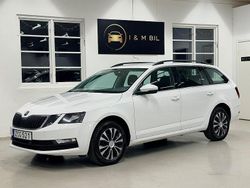Vit Begagnad 2017 Skoda Octavia Ambition Kombi | 139 900 kr (Marknadspris)