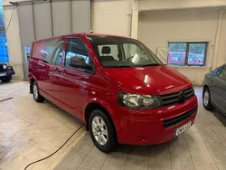 Röd Begagnad 2010 VW T5 Van | 129 900 kr (Dyr)