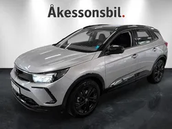 Grå Begagnad 2024 Opel Grandland X GS Line SUV | 279 000 kr