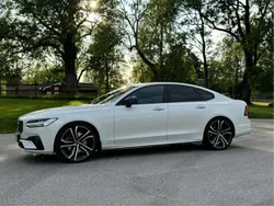 Vit Begagnad 2021 Volvo S90 R-Design Sedan | 369 000 kr (Marknadspris)