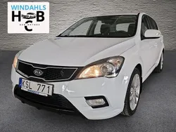 Vit Begagnad 2010 Kia Ceed Halvkombi | 59 000 kr