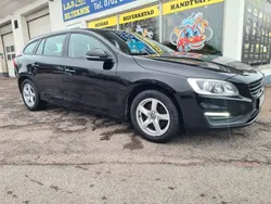 Svart Begagnad 2015 Volvo V60 Kinetic Kombi | 94 900 kr (Marknadspris)