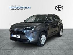 Mörkgrå Begagnad 2022 Toyota Yaris Cross Active SUV | 279 900 kr (Marknadspris)
