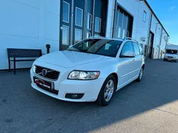 Vit Begagnad 2011 Volvo V50 Summum Kombi | 58 000 kr (Marknadspris)