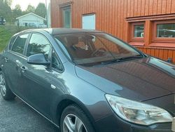Grå Begagnad 2010 Opel Astra Enjoy Halvkombi | 14 000 kr (Superpris)