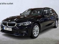 Svart Begagnad 2021 BMW 330e Kombi | 274 900 kr (Superpris)