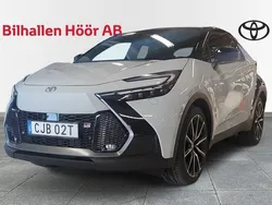 Grå Ny 2024 Toyota C-HR Edition SUV | 449 900 kr (Marknadspris)