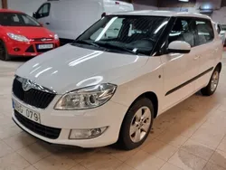 Vit Begagnad 2012 Skoda Fabia Elegance Halvkombi | 57 900 kr (Lite dyr)