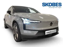 Grå Begagnad 2024 Volvo EX30 Performance SUV | 478 900 kr (Marknadspris)