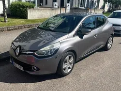 Grå Begagnad 2013 Renault Clio IV Halvkombi | 60 000 kr (Marknadspris)