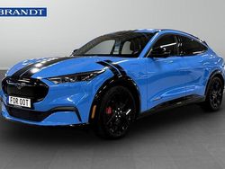 Blå Begagnad 2023 Ford Mustang Mach-E SUV | 489 900 kr