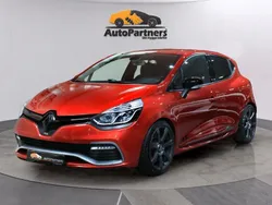 Röd Begagnad 2014 Renault Clio R.S. R.S. Halvkombi | 144 900 kr