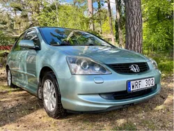 Grön Begagnad 2005 Honda Civic Halvkombi | 39 000 kr (Marknadspris)