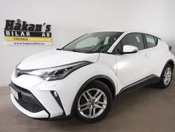 Vit Begagnad 2022 Toyota C-HR Active SUV | 259 500 kr (Lite dyr)