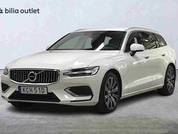 Vit Begagnad 2022 Volvo V60 Kombi | 279 900 kr (Superpris)