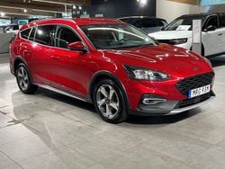 Röd Begagnad 2021 Ford Focus Active Kombi | 174 900 kr (Bra pris)