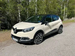 Flerfärgad Begagnad 2014 Renault Captur SUV | 78 000 kr (Marknadspris)